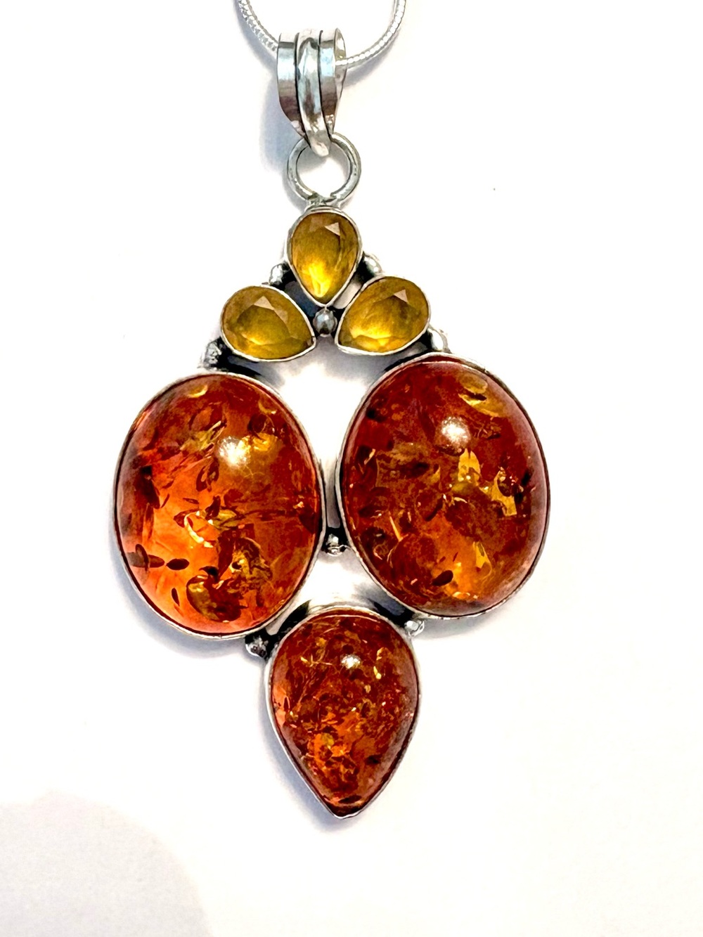 Gorgeous, 2 1/2 inch, 925marked, Amber Citrine pendant on a silver chain
